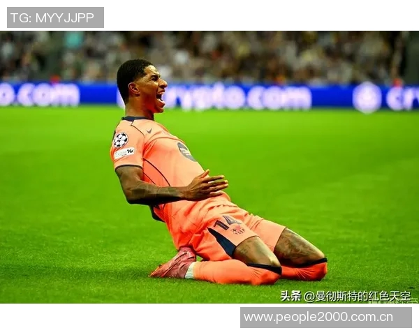 小曾季前赛拼劲十足媒体人分析合同压力促球员表现 小曾季前赛拼劲十足媒体人分析合同压力促球员表现