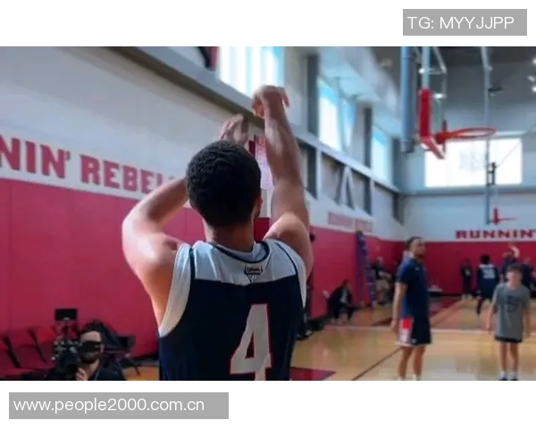 库里分享第三节逆转秘诀:干扰对手投篮保持防守间距避免失误 库里分享第三节逆转秘诀:干扰对手投篮保持防守间距避免失误