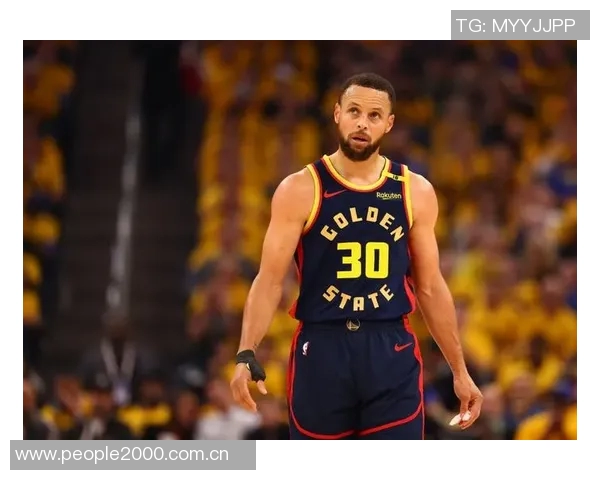 美网友热议库里表现称其依赖体系与掩护移动才能突围 美网友热议库里表现称其依赖体系与掩护移动才能突围