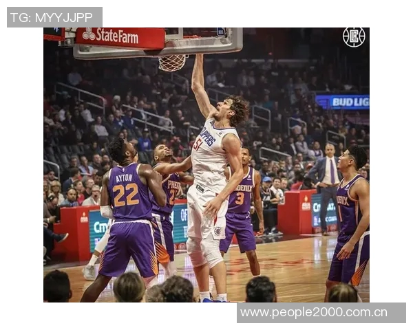 快船新赛季主场球迷墙区域季票仅需495美元每场平均票价仅12美元