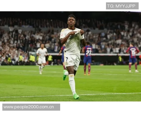 安切洛蒂训练排出424阵型维尼修斯与罗德里戈携手锋线争胜 安切洛蒂训练排出424阵型维尼修斯与罗德里戈携手锋线争胜