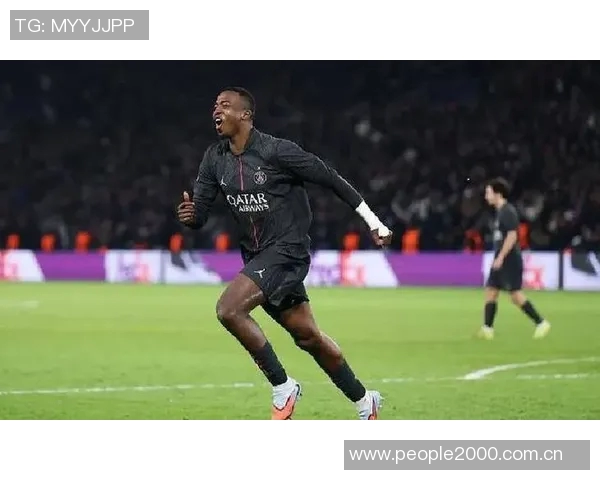 维蒂尼亚精准助攻阿什拉夫垫射破门助巴黎领先1-0