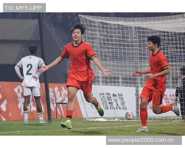 U16国足展现强大实力谢晋头球破门完成帽子戏法助球队10-0领先东帝汶