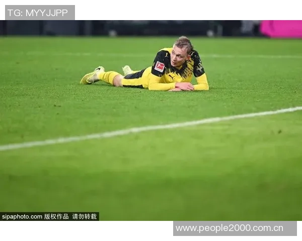 拜仁总监称施洛特贝克表现出色但对现有阵容充满信心