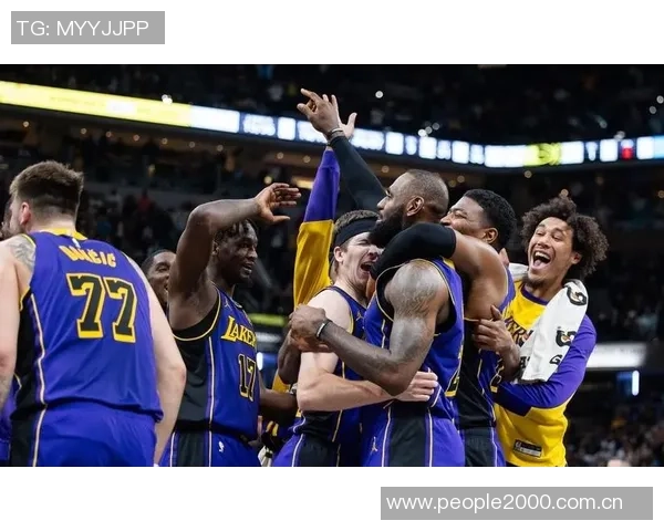 湖人全队狂飙120分东詹组合联手贡献百分精彩表现引发热议