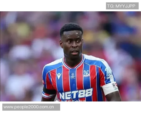 曼城中卫危机加剧仅剩阿克胡桑诺夫召回小将并有意引进格伊