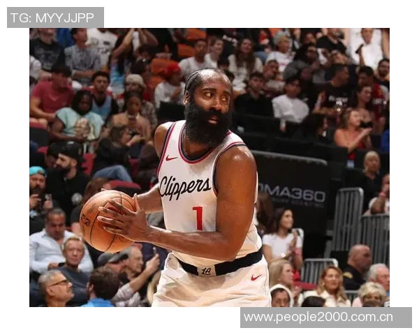 哈登称赞火箭重建成效显著KD与新星们展现出色表现