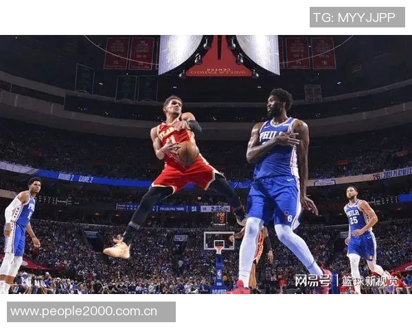 稳定火力对决普理查德与西蒙斯半场表现精彩各自贡献11分和10分