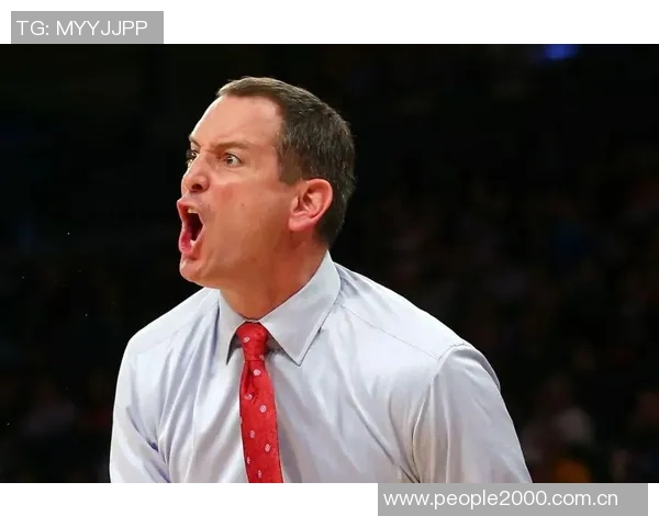 戈贝尔直言球队缺乏紧迫感与责任感亟需严格要求球员提升表现