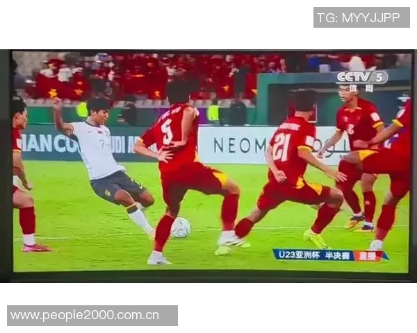 从磨破布鞋到绝食三天越南U23队长的拼搏与梦想